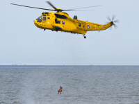 Un băiat de 13 ani a murit la spital, după ce a fost salvat din mare