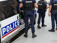 Invazie într-o secție de poliție din Paris. „Colegii s-au ales cu multe muşcături”