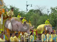 Paradă impresionantă pentru noul rege al Thailandei. Elefanții, simbol sacru al monarhiei
