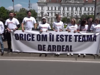 Dăncilă, întâmpinată cu proteste în Arad: ”Orice om îi este teamă de Ardeal”