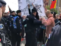 Susținătorii PSD, atacați cu hârtie igienică în Galați. Gestul unor șoferi. VIDEO