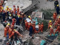 Clădire prăbușită în Shanghai - 10