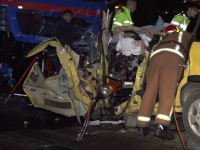 Un şofer de 21 de ani și-a găsit sfârșitul sub un TIR. Mărturiile martorilor accidentului