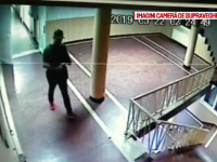 Momentul în care un recidivist fură un laptop și 2 telefoane mobile din camera de cămin