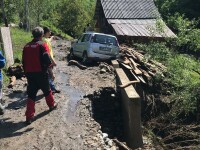 34 de localităţi din 12 judeţe, afectate de viituri şi inundaţii în ultimele 24 de ore