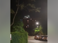 Românii au dat cu artificii după miezul nopții, când starea de alertă a intrat în vigoare. VIDEO