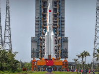 Rămășițele rachetei chinezești scăpată de sub control vor ajunge în atmosferă duminică: ”Se prăbușește necontrolat”