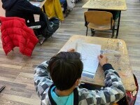 Campania „Pierduți în teleșcoală”. Școala românească ar trece cu greu clasa din cauza numeroaselor probleme