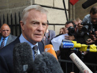 A murit Max Mosley, fost președinte cu trei mandate în cadrul Federaţiei internaţionale de automobilism