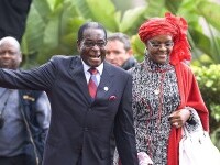 Văduva lui Robert Mugabe, amendată cu cinci vaci și o capră, pentru că nu și-a înmormântat soțul conform tradiției