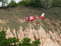 Doi copii s-au răsturnat cu un ATV în zona rezervaţiei naturale Râpa Roşie, la Sebeș