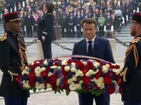 Emmanuel Macron a marcat duminică Ziua Victoriei. Președintele a depus o jerbă de flori la statuia Generalului de Gaulle