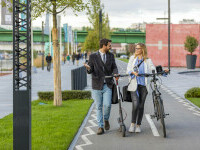 Programul „Rabla” 2022, fără achiziție. Bonusuri suplimentare pentru cei care cumpără biciclete sau trotinete electrice