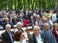 50 de ani de căsnicie, sărbătoriți cu fast de peste 500 de cupluri din Iași. Secretele mariajelor trainice