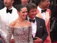 Actorul Tom Cruise a avut parte de o surpriză din partea Forțelor Aeriene Franceze la Festivalului de la Cannes