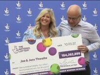 Un cuplu a câștigat cel mai mare premiu din istoria loteriei în Marea Britanie. Tatăl femeii jucase la Loto toată viața