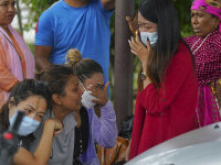 Un avion cu 22 de persoane la bord a dispărut de pe radare în Nepal. Familiile plâng de durere pe aeroport
