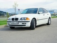 Și-a lăsat mașina stricată pe DN1 și când s-a întors dispăruse. Un bărbat a găsit-o și a vândut-o cu 1.500 de lei