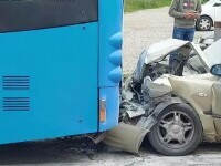 „Am sperat că nu o să moară”. Tânărul care a murit după ce a intrat cu mașina într-un autobuz nu purta centura de siguranță