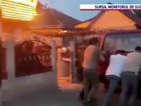 Incendiu violent în casa unei familii din Suceava. Care a fost cauza