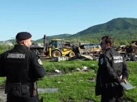 Razie cu demolări la periferia orașului Baia Mare. Ce au putut să găsească autoritățile printre barăcile dărăpănate