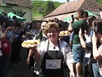 Prăjitura de sezon produsă în Transilvania și vândută în toată țara. A încercat-o și regele Charles