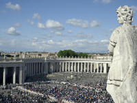 Fum alb la Vatican