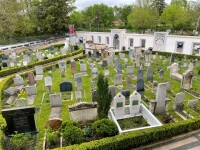 Un român a furat statui de 600.000 de euro din mai multe cimitire din Germania