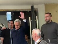 Călin Georgescu a mers la Poliție flancat de gărzi de corp. Nu a făcut nici o declarație