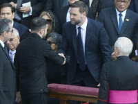 JD Vance și Volodimir Zelenski, la Vatican
