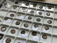 La zece ani după ce a fost furată, o monedă dintr-un tezaur viking reapare la vânzare în Londra