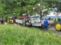 Tragedie pe o șosea din Vrancea. Trei morți și un rănit, după ce două autoutilitare s-au lovit frontal