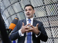 Franţa, în alertă: Donald Trump ameninţă cu suprataxe de 50% pentru vinuri şi cosmetice. „O situaţie absolut insuportabilă”