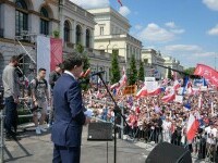 Nicușor Dan, Polonia