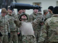 Un stat NATO reintroduce serviciul militar obligatoriu. Tinerii de 19 ani vor face două luni de instruire și vor fi plătiți