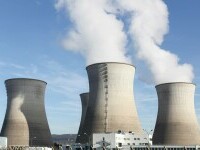Europa se reorientează spre energia nucleară, în pofida controverselor