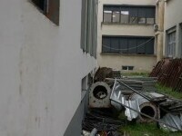 „Școli în construcție, viitor în pauză”. În loc de școli noi, primăriile aduc containere. Mai rău e cu clasele de la subsol
