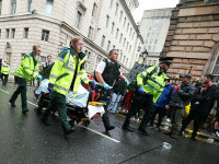 Cum a reușit mașina care a spulberat fanii lui Liverpool să intre în zona interzisă traficului. Atacatorul a profitat rapid