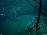 IMAGINI INCREDIBILE! Un rau curge... prin apa! Iluzie optica