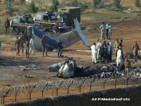 Avion prabusit in Pakistan
