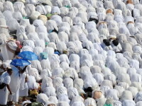 Urmareste IN DIRECT cel mai mare pelerinaj din lume. 2.5 milioane de musulmani au ajuns la Mecca