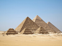 piramidele de la Giza
