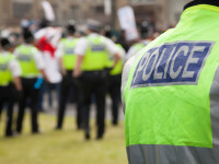 Un bărbat din Danemarca, condamnat la închisoare după ce a ameninţat doi poliţişti tuşind şi strigând că are 'corona'