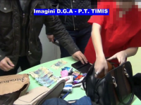 Medic ginecolog, prins în timp ce primea mită de la o pacientă, în Timișoara