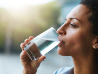 Beneficiile apei alcaline asupra organismului