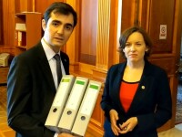 Primul ”filibuster” din Parlamentul României: 5.000 de amendamente USR la Split TVA
