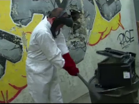 Locul în care puteți distruge obiecte cu bâta, fără să fiți penalizați. Cât costă o sesiune antistres