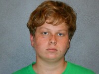 Un băiat de 15 ani și-a omorât mama cu mâinile goale. Ce plan malefic a gândit apoi