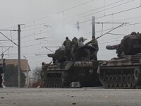 IMAGINI ȘOCANTE: momentul în care militarul s-a electrocutat în Alba Iulia, pe tanc. VIDEO