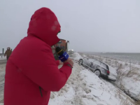 Zeci de accidente în plin cod galben de ninsori. Pățania unui șofer cu anvelope de vară